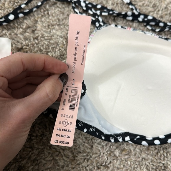 NWT Victoria’s Secret The Gorgeous bikini top - Picture 5 of 6